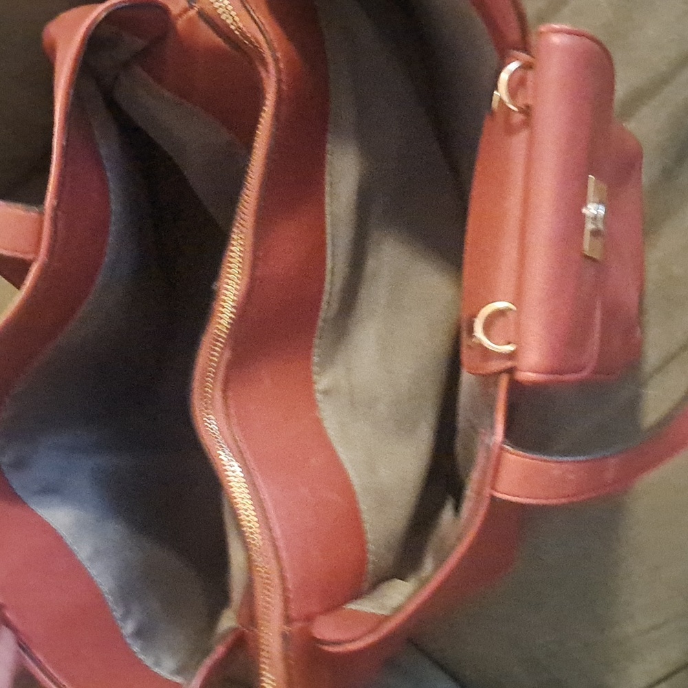 Tote - Picture 3 of 6